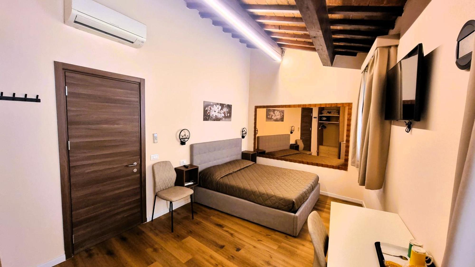 Hotel Marco'S Way Florenz Exterior foto